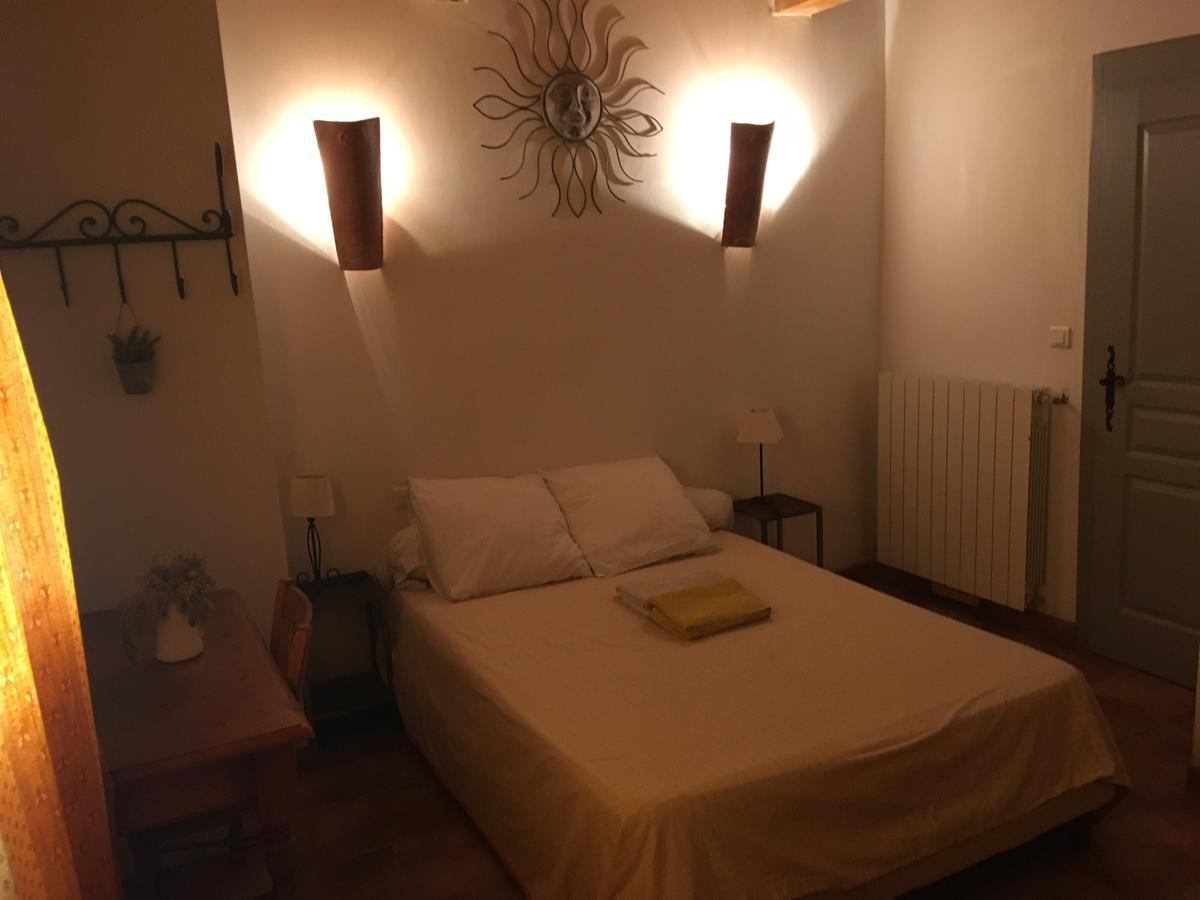 Hotel Mas De Rey Rognonas Zewnętrze zdjęcie